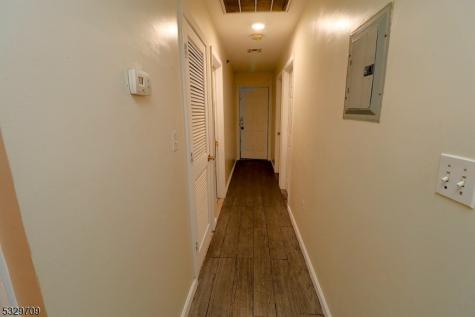 580 3RD Street Newark NJ 07107