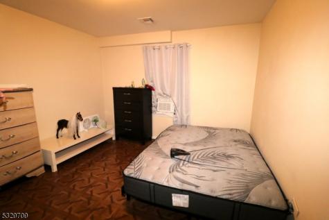 580 3RD Street Newark NJ 07107