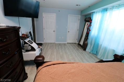 580 3RD Street Newark NJ 07107
