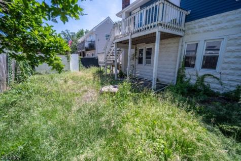 71 Oak St (REAR) Keansburg NJ 07734