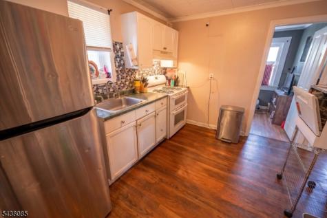 71 Oak St (REAR) Keansburg NJ 07734