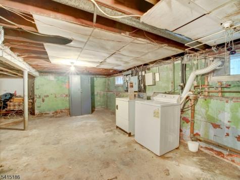 2047 Gless Avenue Union NJ 07083