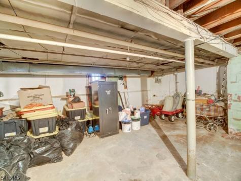 2047 Gless Avenue Union NJ 07083