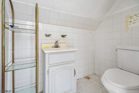 186 Elmwood Avenue Irvington NJ 07111