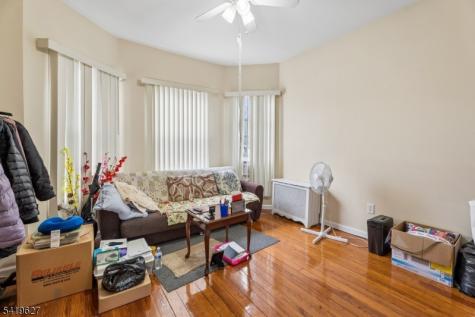 186 Elmwood Avenue Irvington NJ 07111