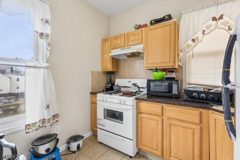 186 Elmwood Avenue Irvington NJ 07111