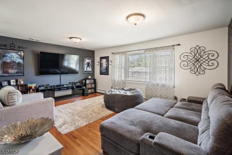 46 Mary Avenue Woodland Park NJ 07424