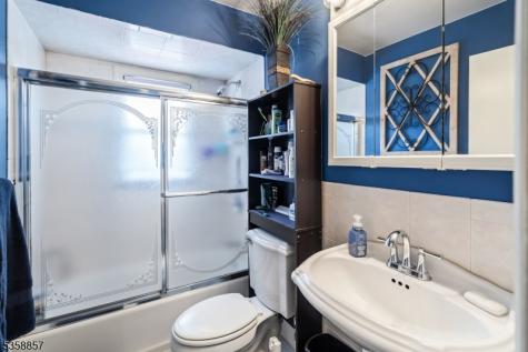 46 Mary Avenue Woodland Park NJ 07424