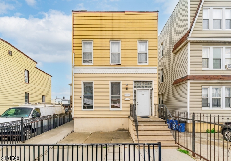 307 Old Bergen Road Jersey City NJ 07305