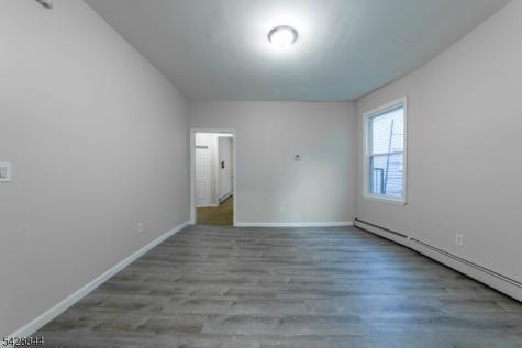 874 S 16th Street Newark NJ 07108