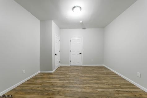 874 S 16th Street Newark NJ 07108