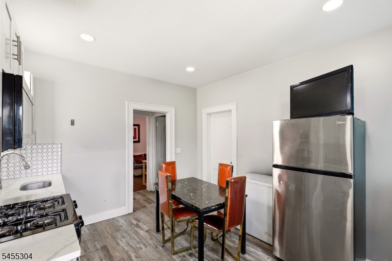 27 Lindsley Place East Orange NJ 07018