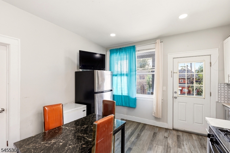 27 Lindsley Place East Orange NJ 07018