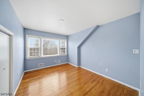 55 N 15th Street Hawthorne NJ 07506
