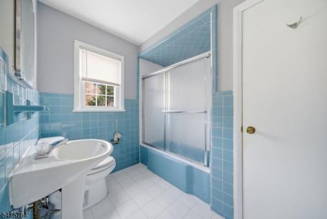 55 N 15th Street Hawthorne NJ 07506