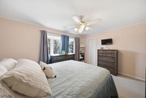 55 N 15th Street Hawthorne NJ 07506