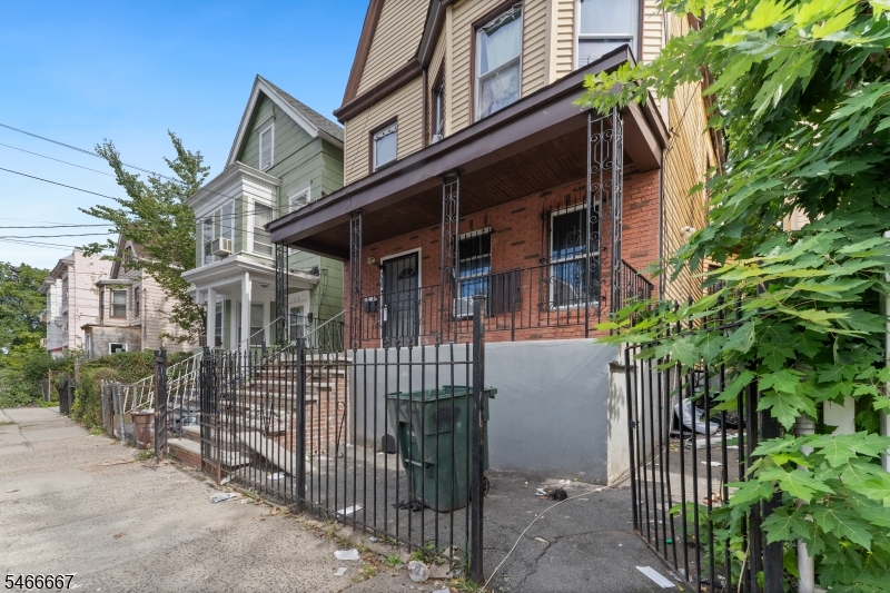 730 S 15th Street Newark NJ 07103