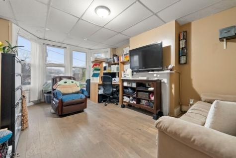 21 Olive Street Paterson NJ 07501