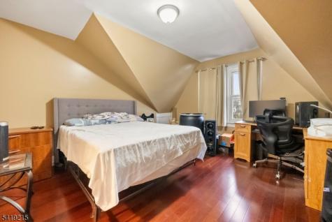 21 Olive Street Paterson NJ 07501