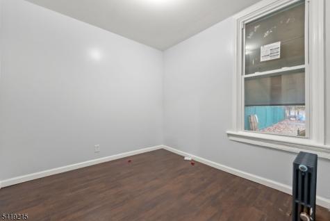 21 Olive Street Paterson NJ 07501