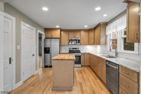 2 Glen Avenue Mount Olive NJ 07828