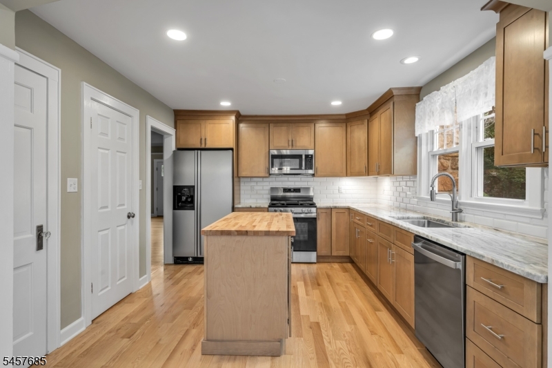 2 Glen Avenue Mount Olive NJ 07828
