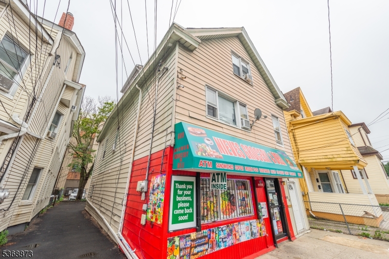 609 Madison Avenue Paterson NJ 07514