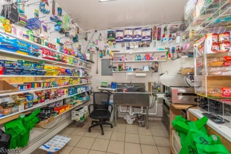 609 Madison Avenue Paterson NJ 07514