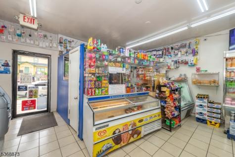 609 Madison Avenue Paterson NJ 07514
