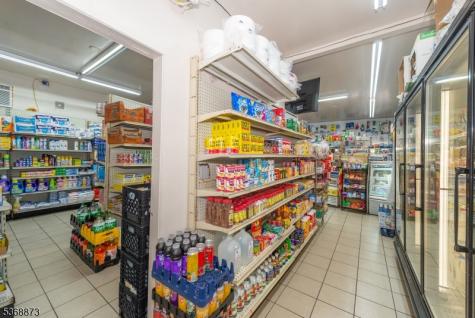 609 Madison Avenue Paterson NJ 07514
