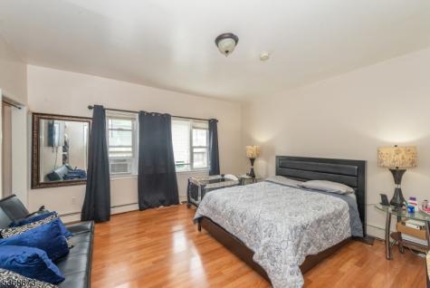 609 Madison Avenue Paterson NJ 07514