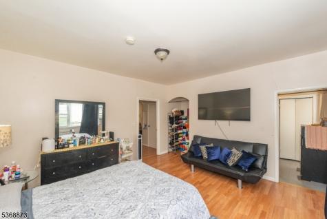 609 Madison Avenue Paterson NJ 07514