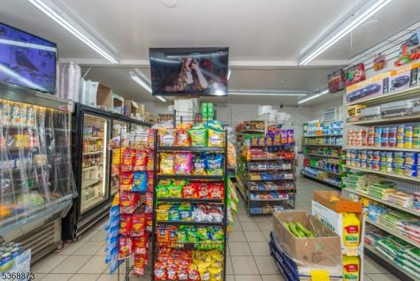 609 Madison Avenue Paterson NJ 07514