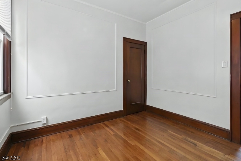 102 Delmar Place Irvington NJ 07111