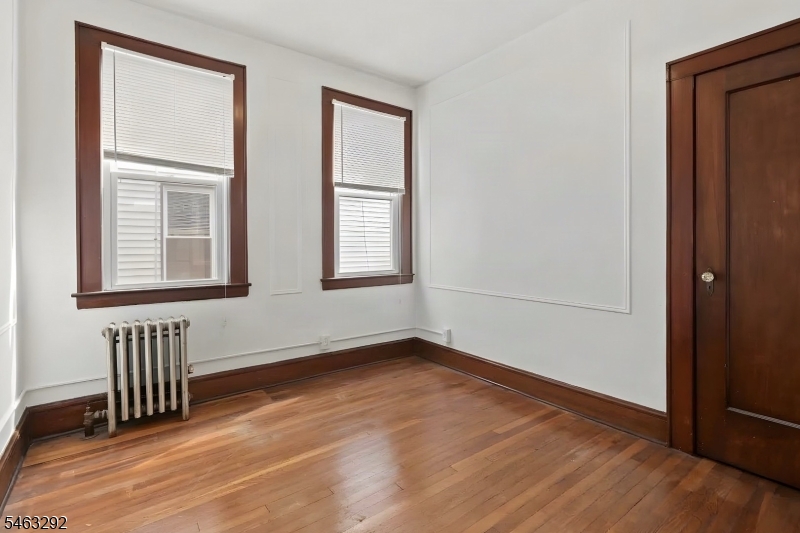 102 Delmar Place Irvington NJ 07111