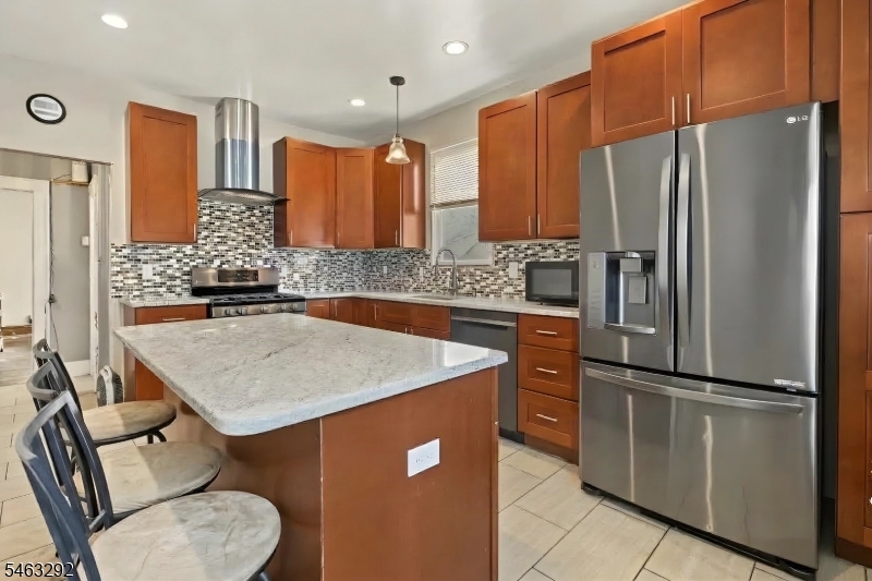 102 Delmar Place Irvington NJ 07111