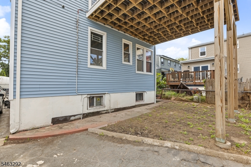 102 Delmar Place Irvington NJ 07111
