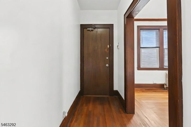 102 Delmar Place Irvington NJ 07111