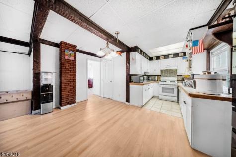 928 Belmont Avenue North Haledon NJ 07508