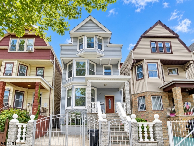 324 Clifton Avenue Newark NJ 07104