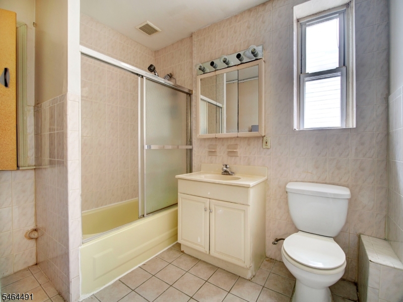 324 Clifton Avenue Newark NJ 07104