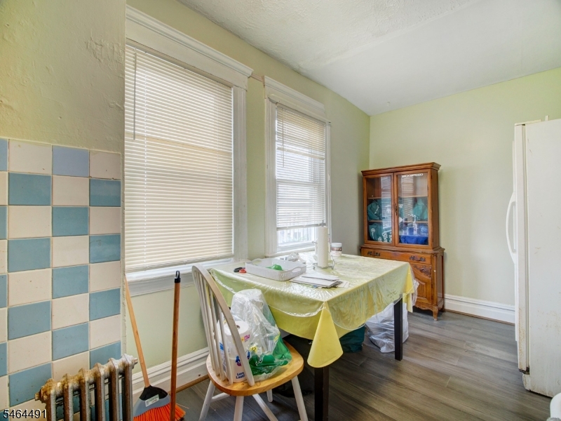 324 Clifton Avenue Newark NJ 07104