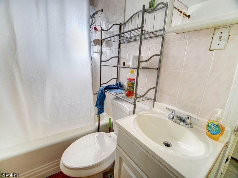 324 Clifton Avenue Newark NJ 07104