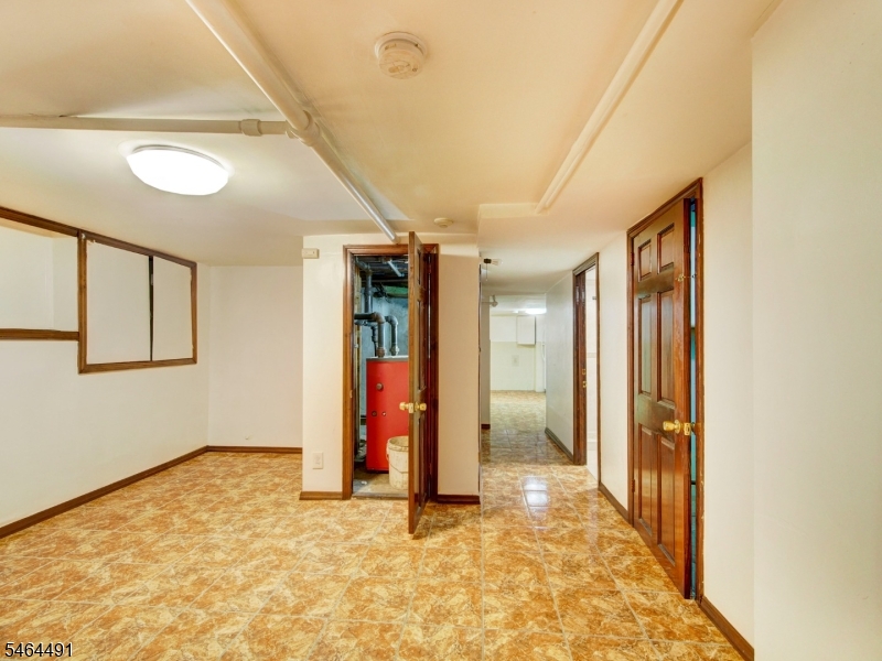 324 Clifton Avenue Newark NJ 07104