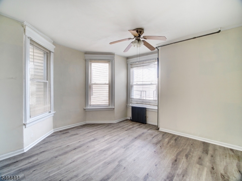 324 Clifton Avenue Newark NJ 07104
