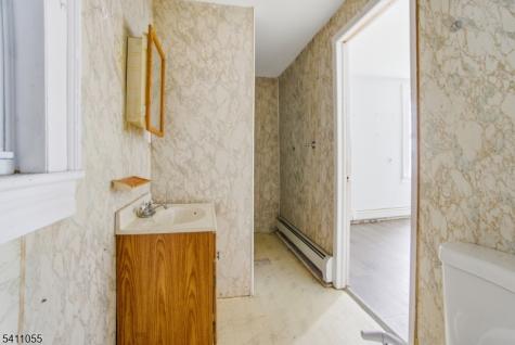 13 Cottage Street Bayonne NJ 07002