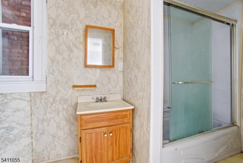13 Cottage Street Bayonne NJ 07002