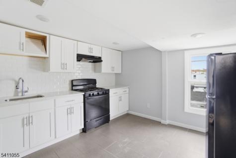13 Cottage Street Bayonne NJ 07002