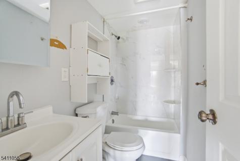 13 Cottage Street Bayonne NJ 07002