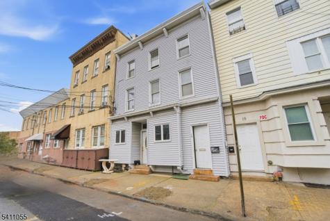 13 Cottage Street Bayonne NJ 07002